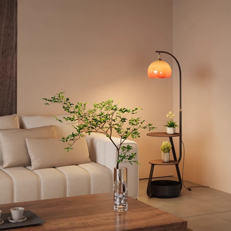 Vloerlamp, antiek nachtkastje  - Tables recensie en prijs